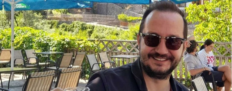 Βασίλης Καλογήρου