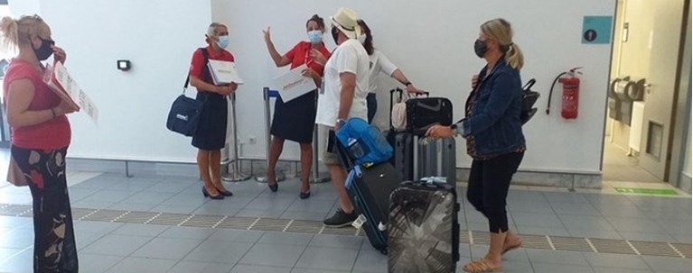 τουριστες