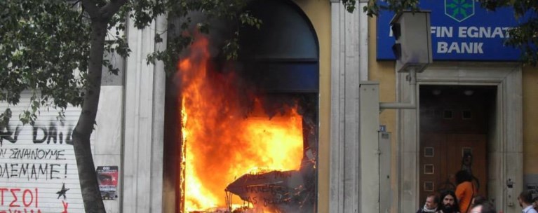 Ξεκινά η δίκη για τους νεκρούς της Marfin