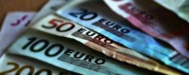 Στα 1.161 ευρώ ο μέσος μισθός τον Ιούλιο - Αυξήθηκε 4,61% μέσα σε ένα έτος
