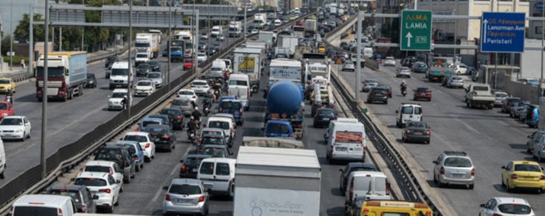 Τροχαίο με φορτηγά στην Εθνική οδό - Κλειστός ο Κηφισός, στη Νέα Ιωνία
