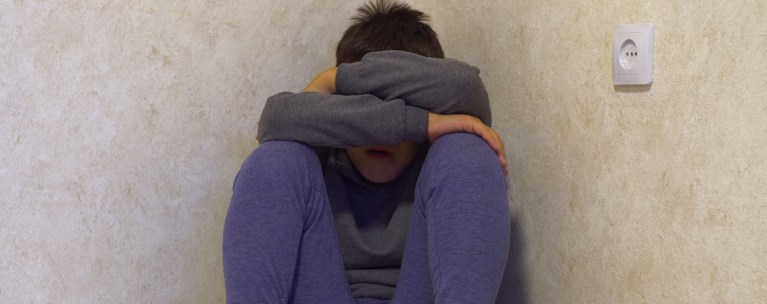 αγορι κακοποιηση