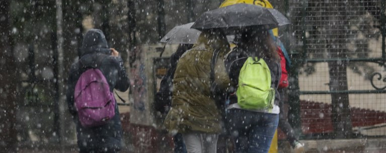 Επιμένει η κακοκαιρία: Βροχές και καταιγίδες και την Παρασκευή