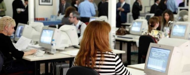 Στοιχεία - σοκ: Ένας στους δύο μισθωτούς παίρνει έως 800 ευρώ