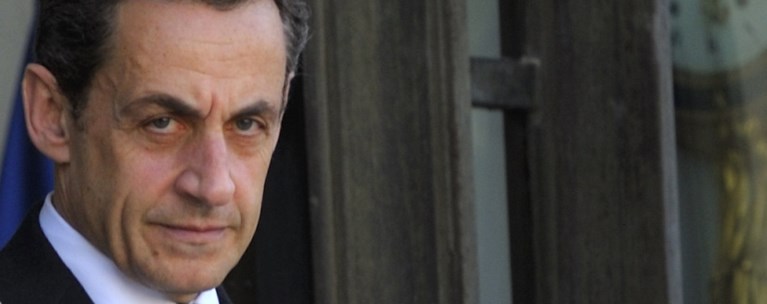 Ο Νικολά Σαρκοζί επιστρέφει στην πολιτική και ζητά την ψήφο των Γάλλων