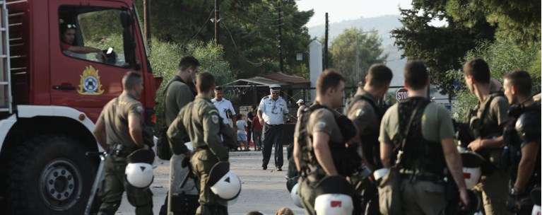 Εφυγαν οι αλλοδαποί που απέκλεισαν τη σιδηροδρομική γραμμή στη Μαλακάσα