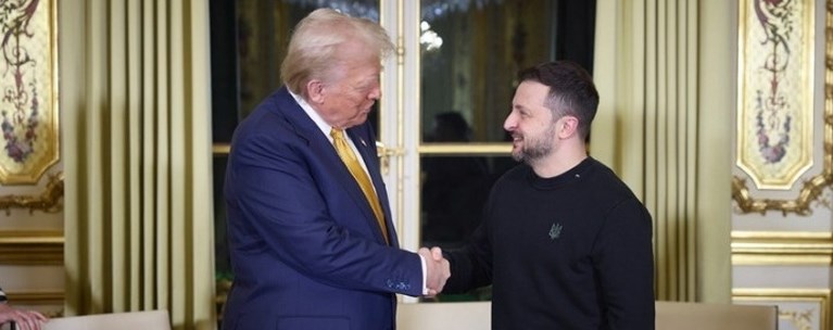 τ