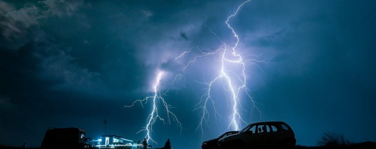 Χτυπάει ο «Ετεοκλής: Επικίνδυνα καιρικά φαινομένα - Καταιγίδες και χαλάζι