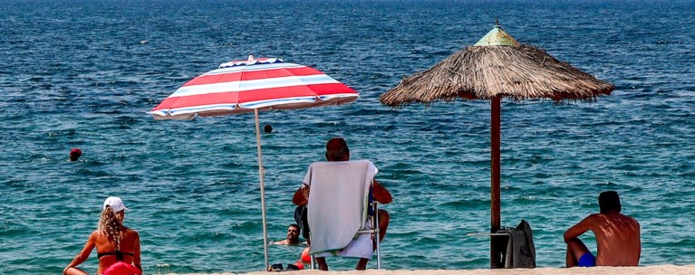 ΠΑΡΑΛΙΑ