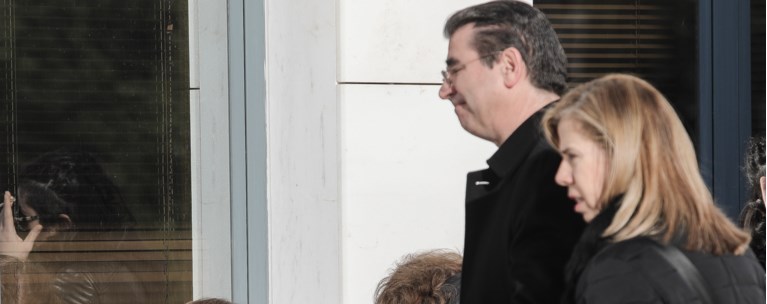 πατερας μητερα τοπαλουδη