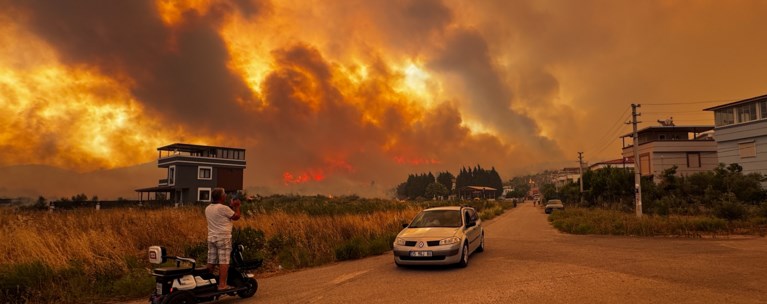 σμυρνη φωτια