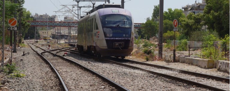 ΤΡΕΝΑ