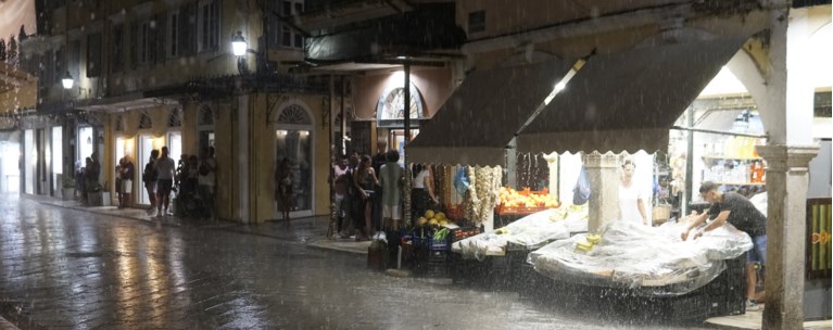 ΚΕΡΚΥΡΑ ΒΡΟΧΗ