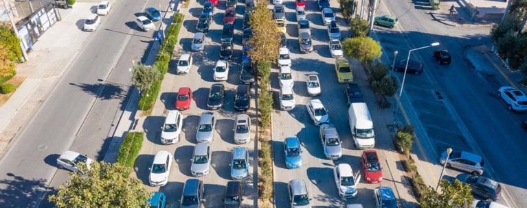 Ουρά αυτοκινήτων για rapid test