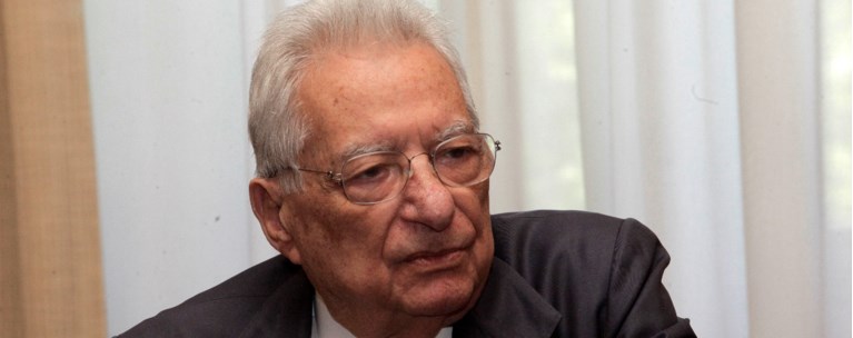 πετρος μολυβιατης