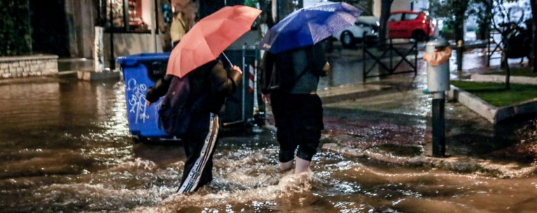 ΒΡΟΧΗ ΑΘΗΝΑ