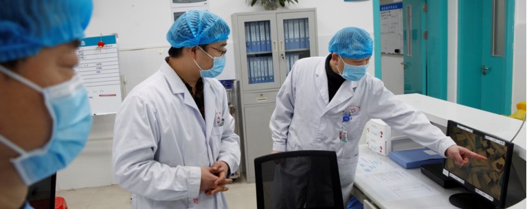 κορονοιος κινα γιατροι