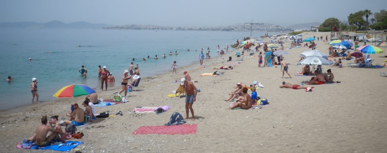Παραλία Μπάνιο Καύσωνας