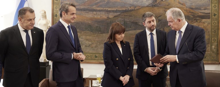 Μητσοτάκης Ανδρουλάκης στο γραφείο Τασούλα