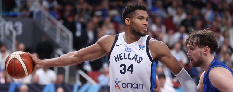 ΓΙΑΝΝΗΣ ΑΝΤΕΤΟΚΟΥΝΜΠΟ