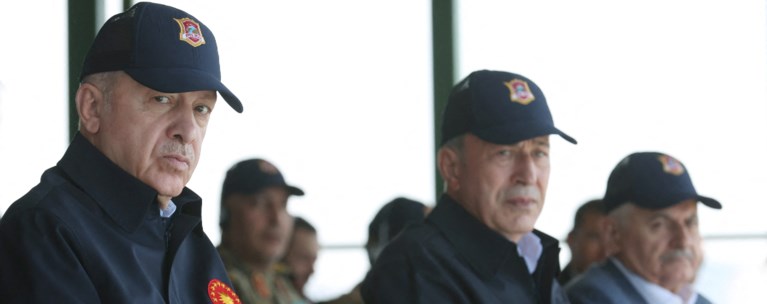 ΕΡΝΤΟΓΑΝ ΑΚΑΡ