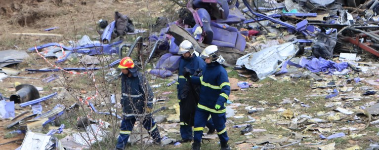 ΤΡΕΝΑ ΤΕΜΠΗ