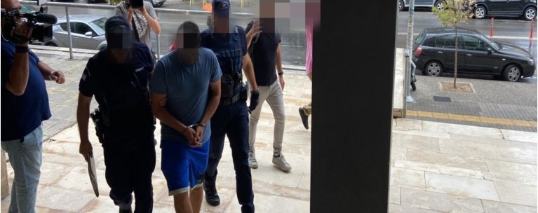 27χρονος διανομέας