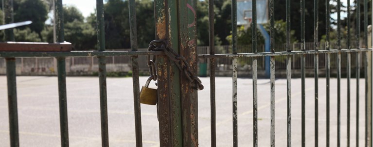 σχολεία λουκέτο