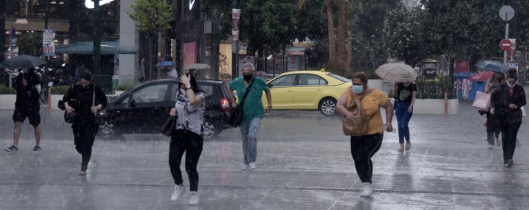βροχή καλοκαιρι