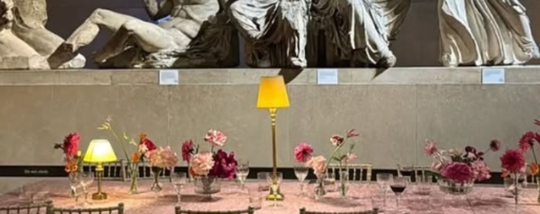 Δείπνο στην αίθουσα των Γλυπτών του Παρθενώνα