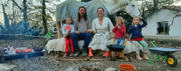 ΙΤΑΛΙΑ ΟΙΚΟΓΕΝΕΙΑ ΣΤΟ ΔΑΣΟΣ