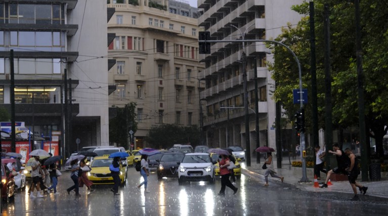 ΚΑΙΡΟΣ ΒΡΟΧΗ ΑΘΗΝΑ