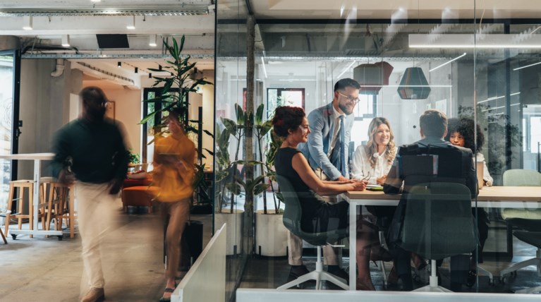 εργαζομενοι