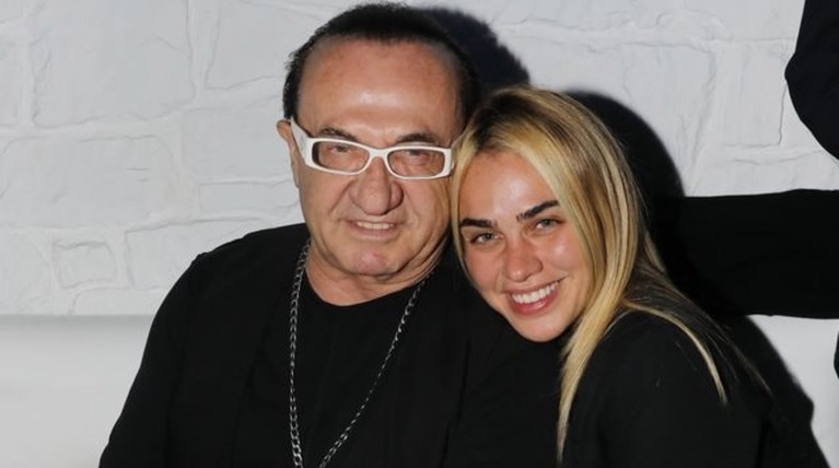 Λευτέρης Πανταζής, Konnie Μεταξά