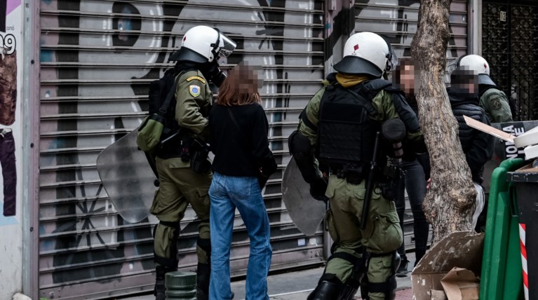 επεισόδια