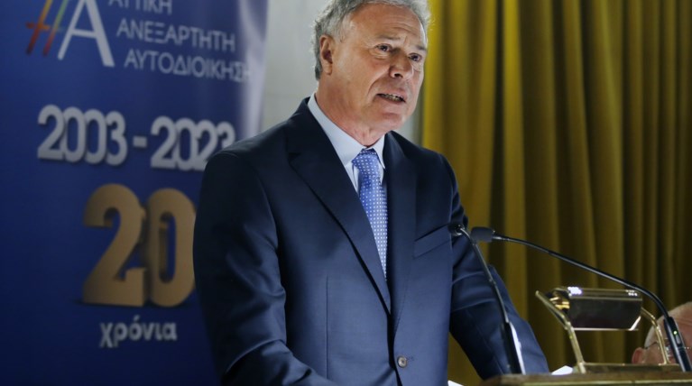 γιαννης σγουρός