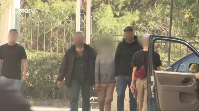 ΜΑΝΔΡΑ 14ΧΡΟΝΟΣ