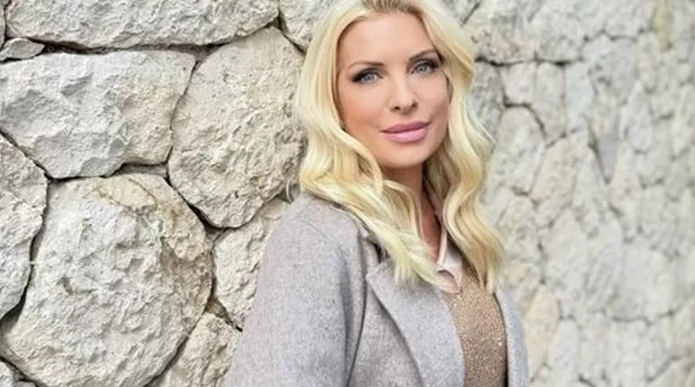 μενεγακη