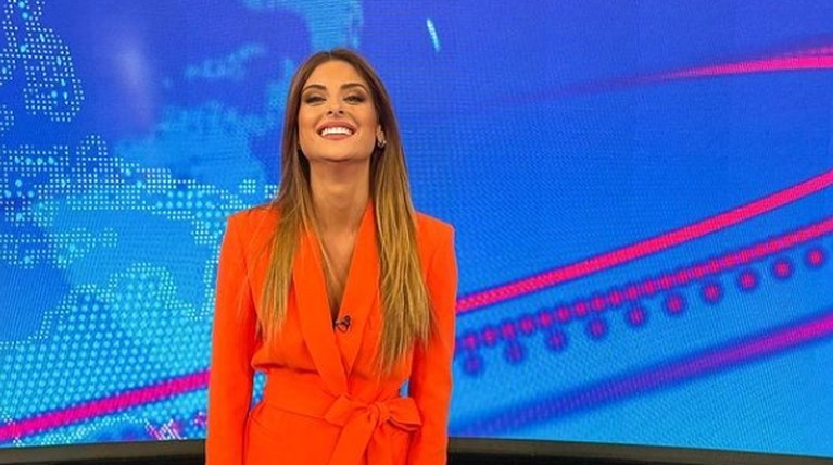 ΑΝΘΗ ΣΑΛΑΓΚΟΥΔΗ