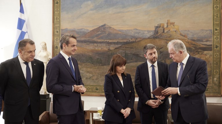Μητσοτάκης Ανδρουλάκης στο γραφείο Τασούλα