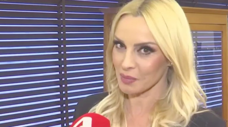 Πέγκυ Ζήνα
