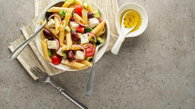 σαλάτα ζυμαρικά μεσογειακή διατροφή