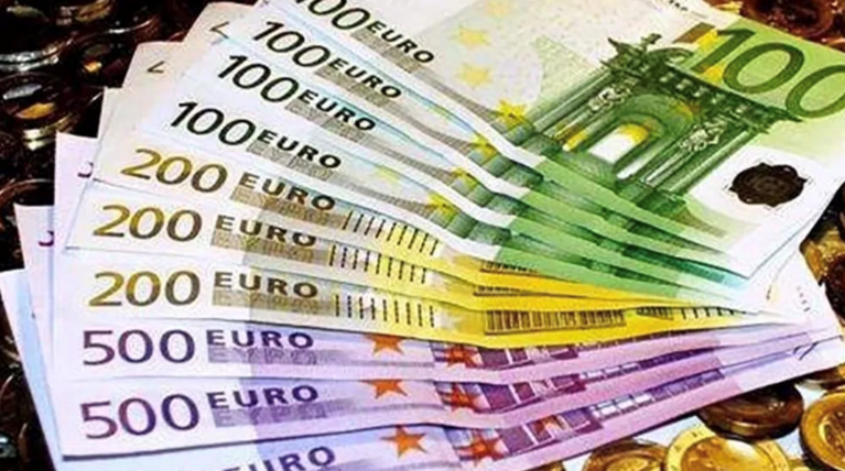 χρήματα