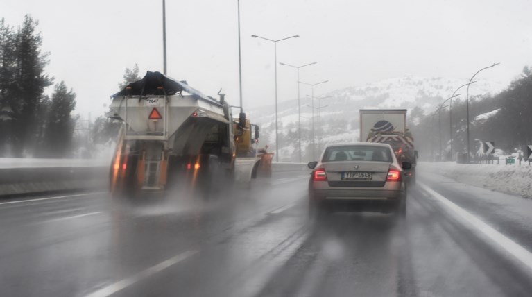 χιονι