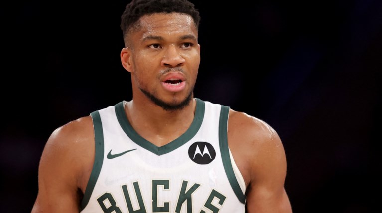 ΑΝΤΕΤΟΚΟΥΝΜΠΟ