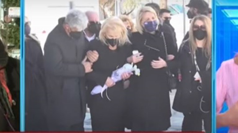 μαρω κανελλάκη