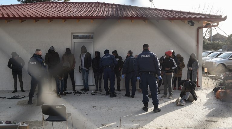 Πρόσφυγες Αστυνομία