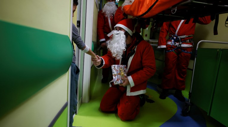 χριστουγεννα νοσοκομειο παιδια