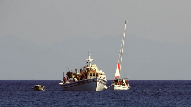 Ιστιοφόρο Πρόσφυγες