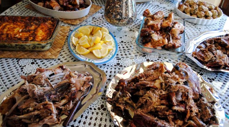 πασχαλινό τραπέζι